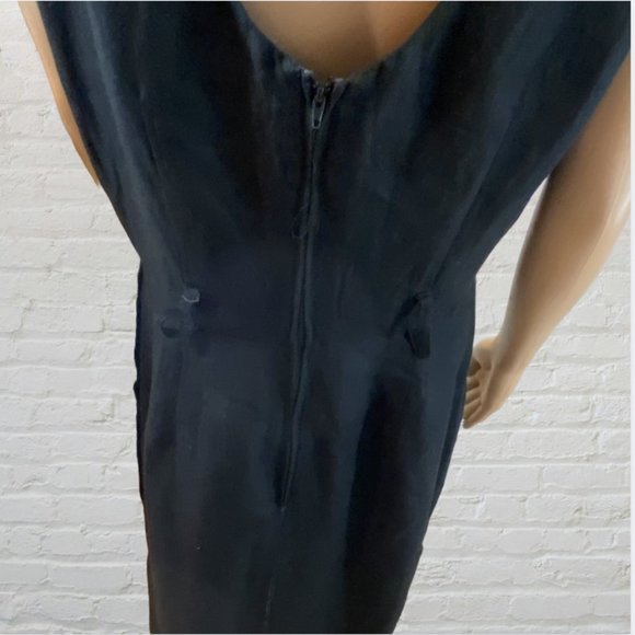 NEW YORK STUDIO -- Maxi Dress, Black Linen with Side Buttons, Sleeveless, Lined - Picture 6 of 16